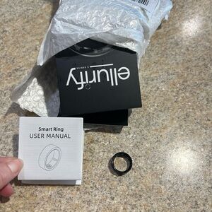 Ellurify Smart Ring in Black